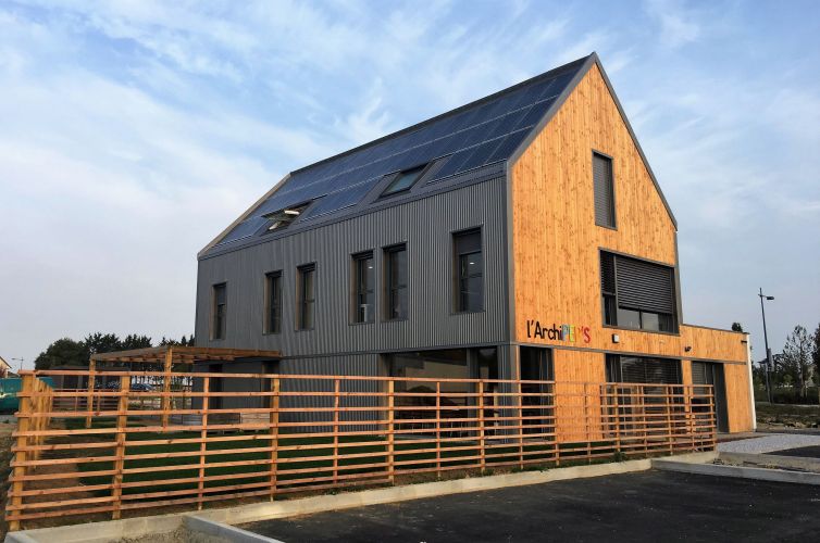 No concrete building